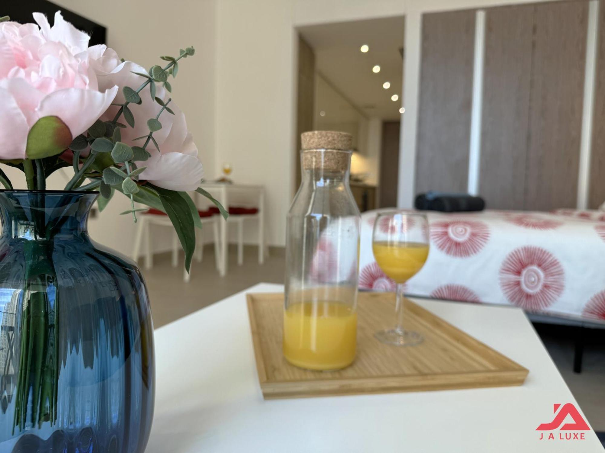 Cozy Sea View Apt In Liv Residence Tower, Dubai Marina Cozy Marina & Sea View Apt In Bay Central Tower With Modern Gym & Pool, Steps To Jbr Beach & Metro Екстер'єр фото